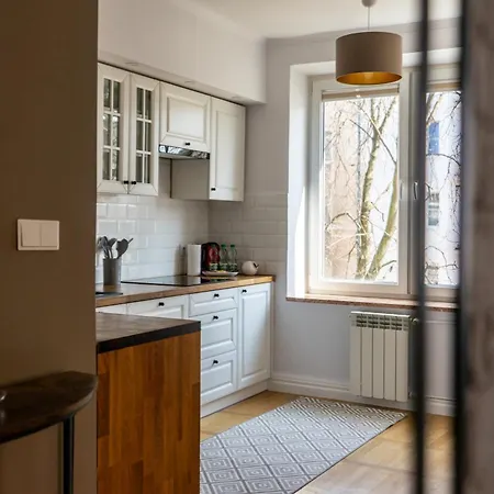 Wola Ratusz Serene Apartment Warsaw