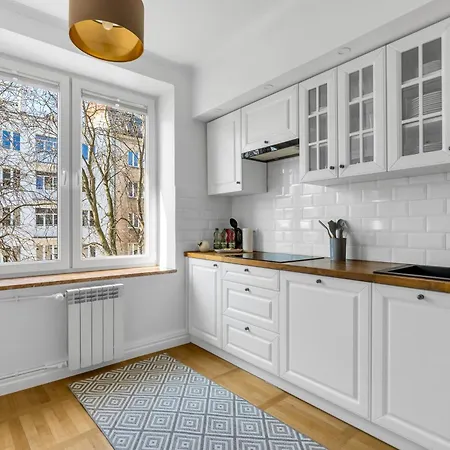 Wola Ratusz Serene Apartment Warsaw