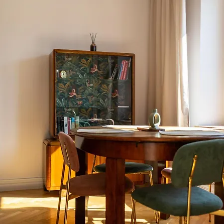 Apartment Wola Ratusz Serene