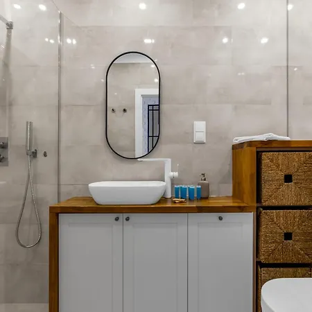 Wola Ratusz Serene By Bookinghost Varsóvia