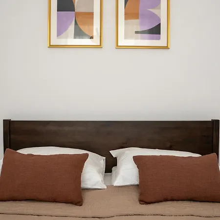 Wola Ratusz Serene Apartment *