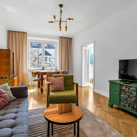 Wola Ratusz Serene Apartment Warsaw