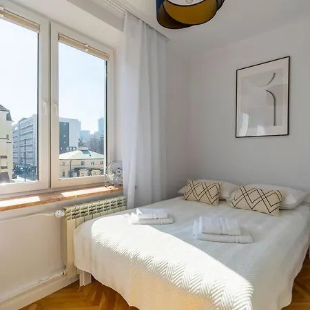 Apartment Wola Ratusz Serene
