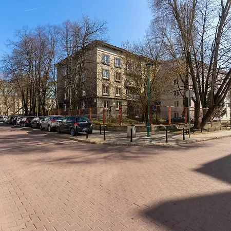 Wola Ratusz Serene Apartment *